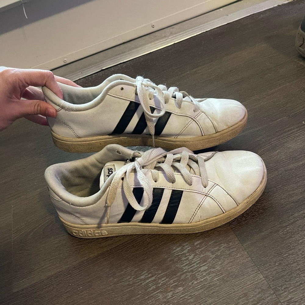 Adidas 3 Stripes Superstar Sneakers White Black Lace Up Low Top Casual